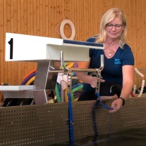Schwimmsport: mobile Rückenstarthilfen und Startsprungsysteme